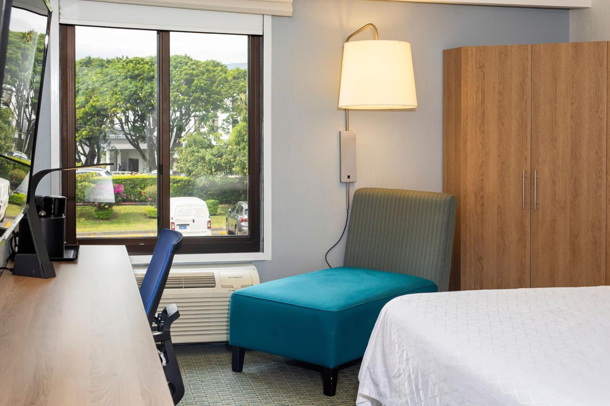 Express San Jose Costa Rica Airport By Ihg Hotel